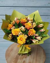 Букет цветов из:  Альстромерии и Розы в Выселках