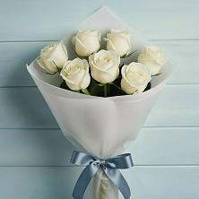 Букет 7 Белых роз Эдлесс Лав в Выселках