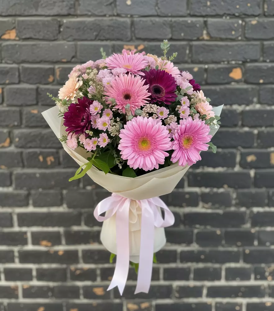 Букет цветов из: Герберы и Хризантемы в Выселках