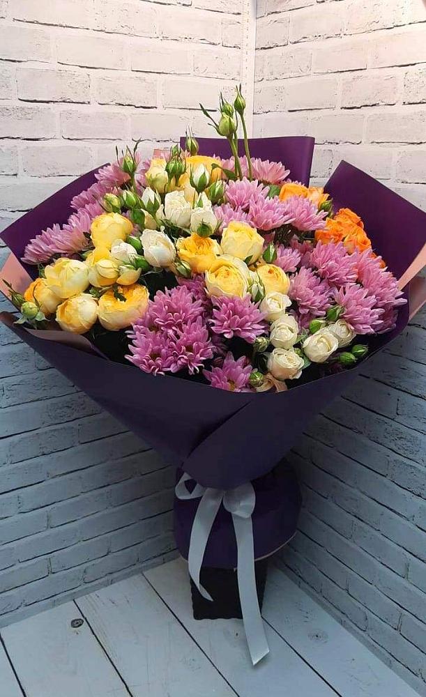 Букет цветов из: Хризантемы и Розы в Выселках