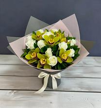 Букет цветов из:  Орхидеи и Розы #REPLACE_PRED# Выселках