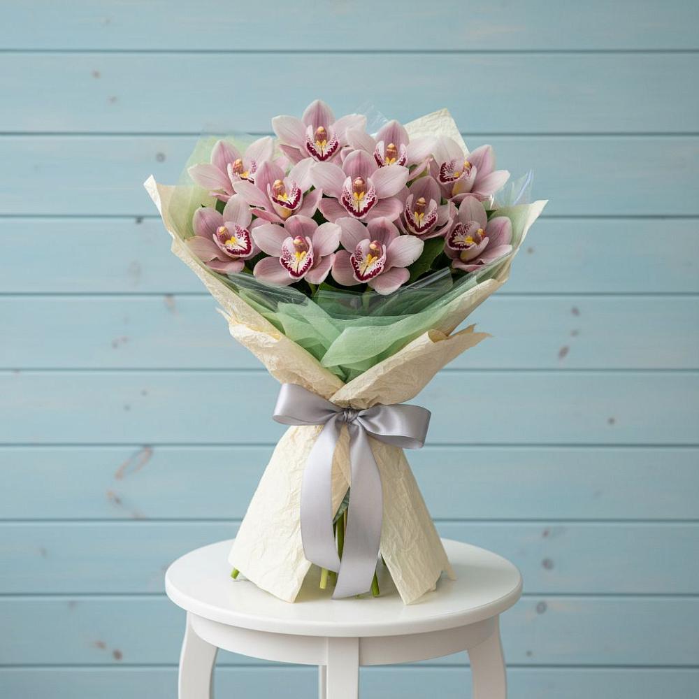 Букет цветов из: Орхидеи и Розы в Выселках