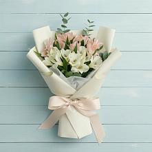 Букет цветов из:  Альстромерии #REPLACE_PRED# Выселках