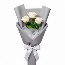 Букет 3 белые розы в Выселках