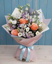 Букет цветов из:  Лизиантусы, Розы, Альстромерии и Гипсофила в Выселках