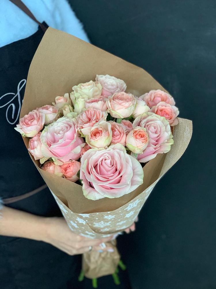 Букет цветов из: Хризантемы и Розы в Выселках