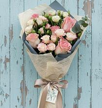 Букет цветов из:  Розы в Выселках