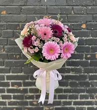 Букет цветов из:  Герберы и Хризантемы в Выселках