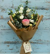 Букет цветов из:  Розы и Лизиантусы #REPLACE_PRED# Выселках