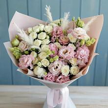 Букет цветов из:  Альстромерии и Розы в Выселках