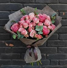 Букет цветов из:  Розы в Выселках